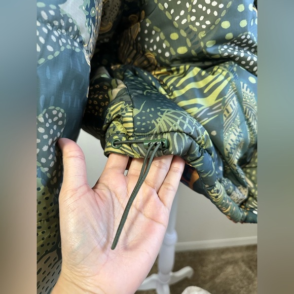 Farm Rio Cool Leopard Print Reversible Puffer Jacket Size XL - Picture 6 of 11